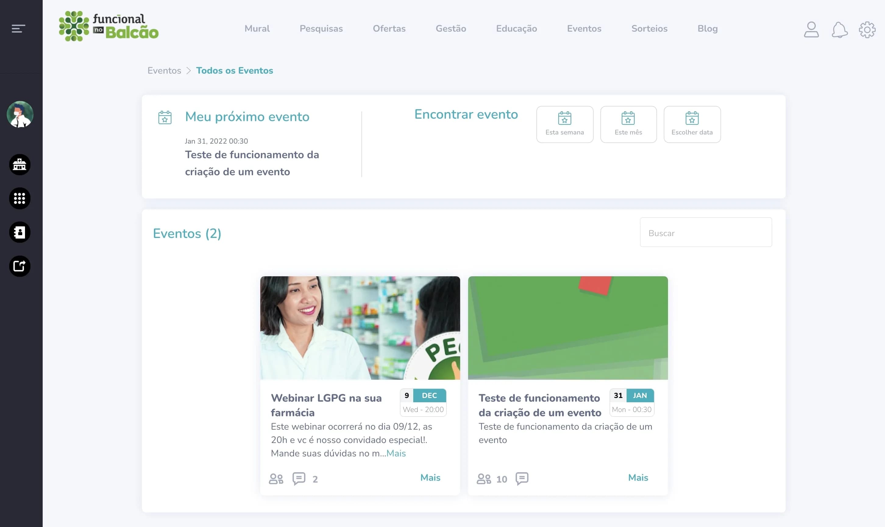 O feed de notícias tem recursos como postagens, comentários, links para sites externos, vídeos, enquetes e compartilhamento. Também apóia a promoção de conteúdos e produtos por meio de postagens patrocinadas.